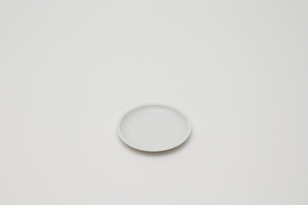 Plate 130 / White