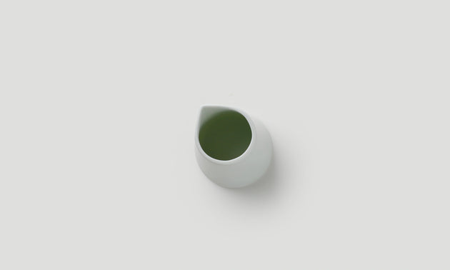 Pitcher S / White