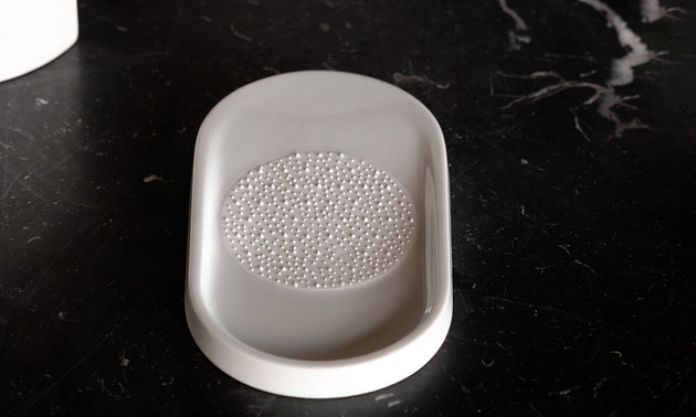 Grater / White