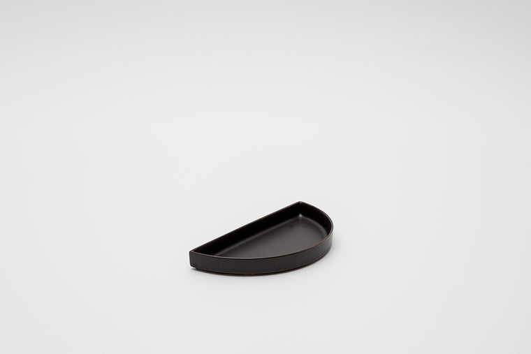 Half Plate 200 / Black