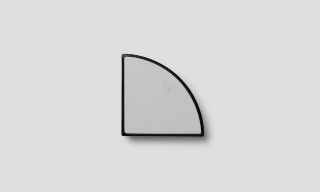 Quarter Deep Plate 100 / Black