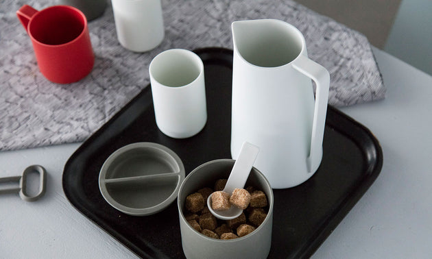 Pitcher L / Gray
