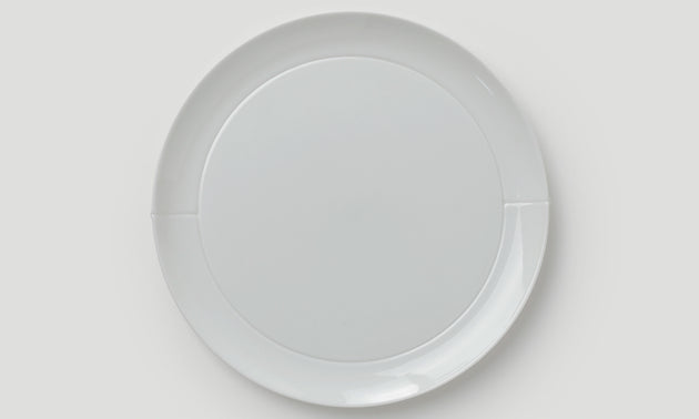 Plate 220 / White